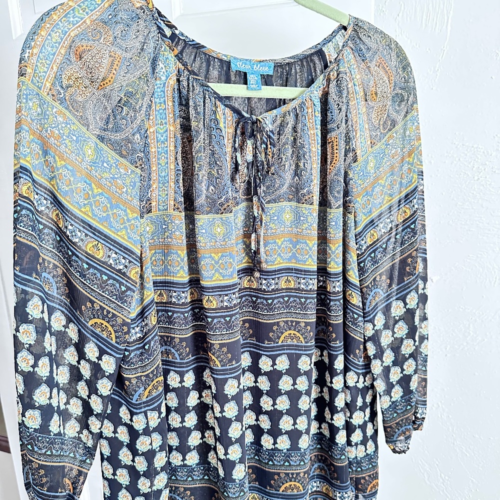 Women’s blouse